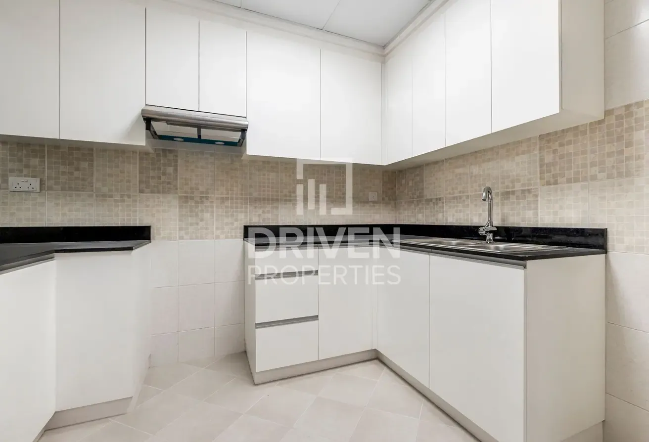 Community View | Elegant Unit | Huge Layout