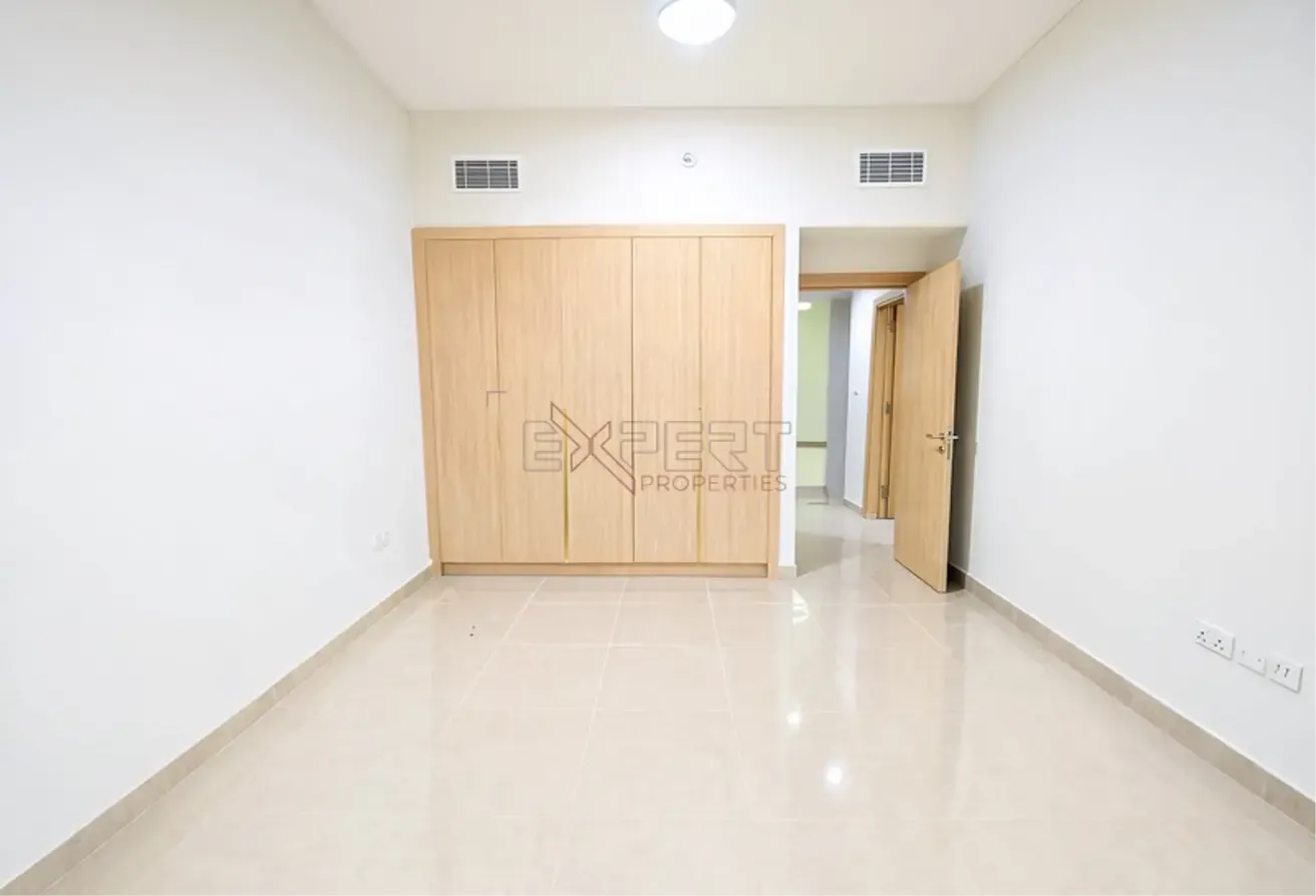 Vacant Unit | Open Kitchen | Ready to Move In