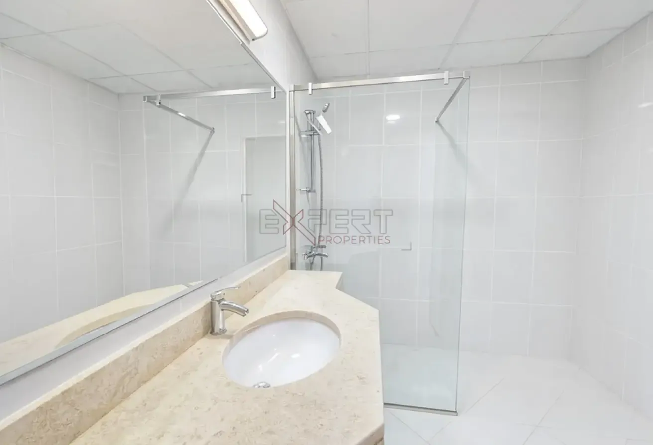 Vacant Unit | Open Kitchen | Ready to Move In