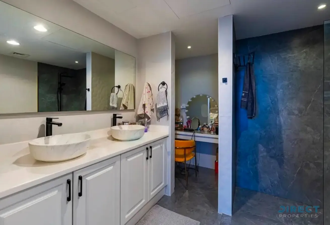 Stunning Renovation | Vacant | Perfect Family Home