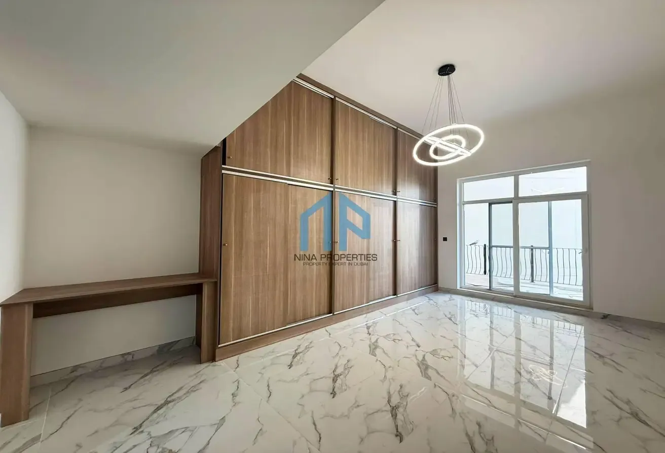 Exclusive | Upgraded 2Bed Plus maidroom | Park View