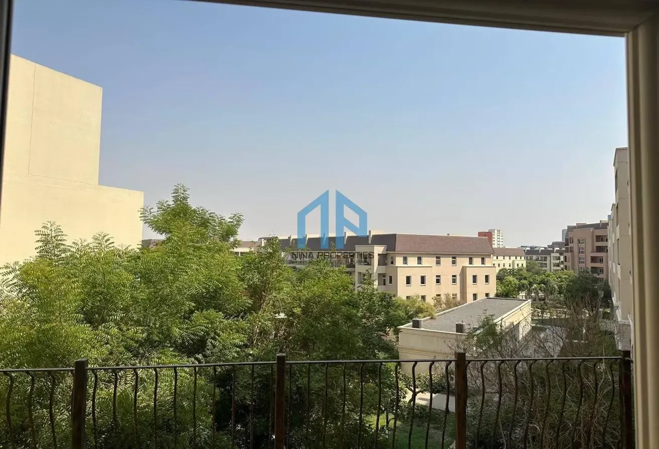 Exclusive | Upgraded 2Bed Plus maidroom | Park View