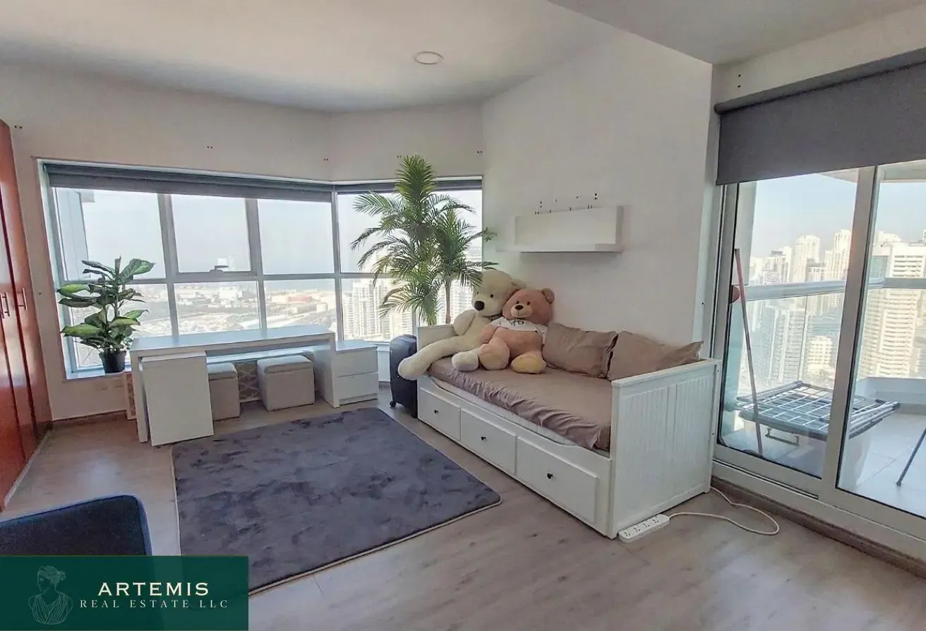SZR View | Vacant | High ROI |Big Layout |Upgraded