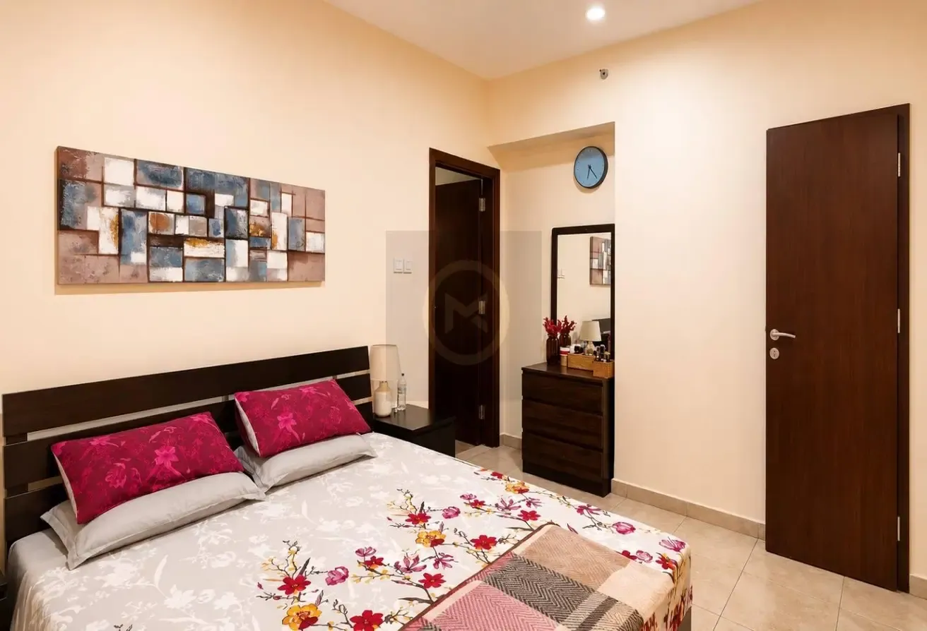 Vacant | One bed plus study | Sea View