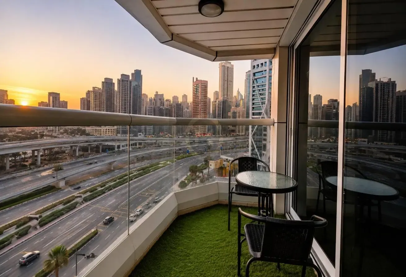 Vacant | One bed plus study | Sea View