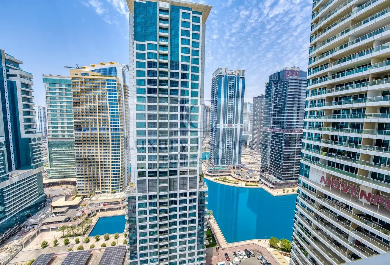 Ready to Move in | High Floor | Lake Views