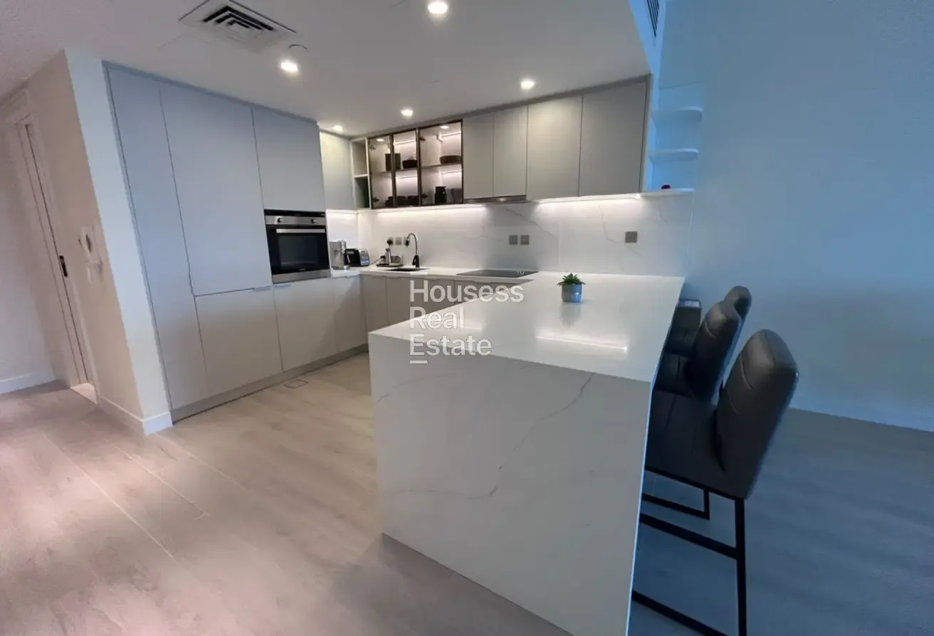 FULLY UPGRADED | HUGE SIZE | READY TO MOVE