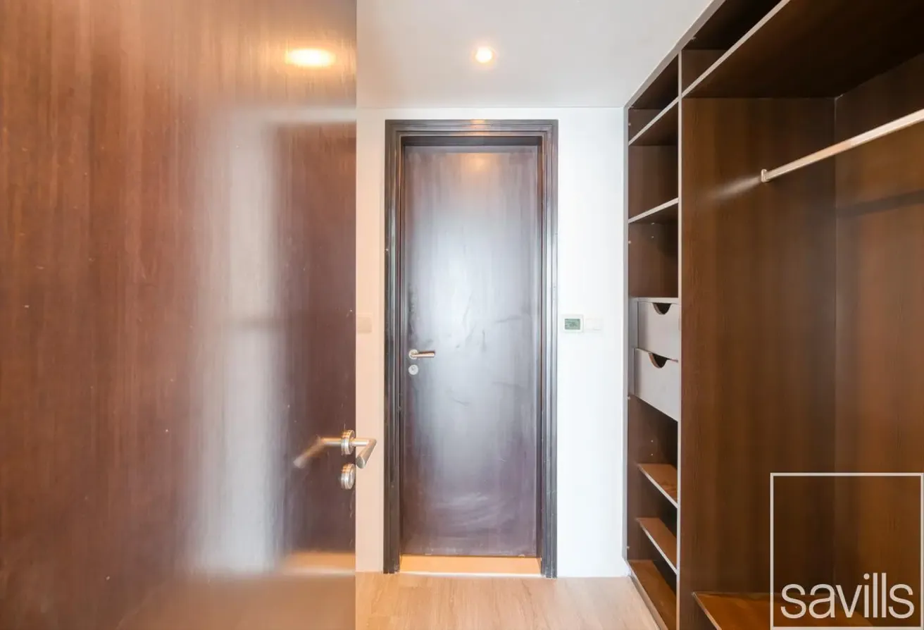 Duplex | Loft Style |Central | High Floor | Vacant