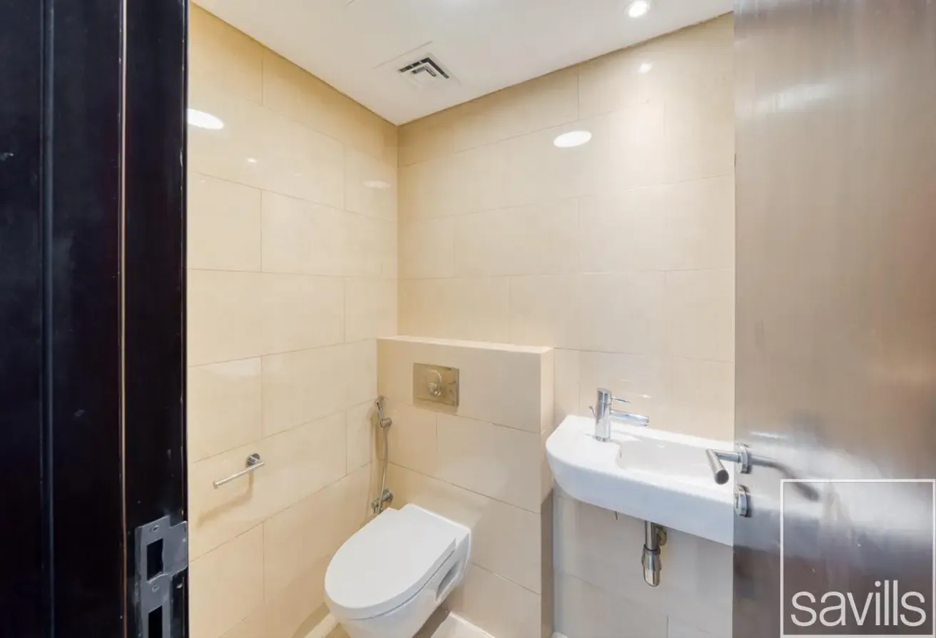 Duplex | Loft Style |Central | High Floor | Vacant