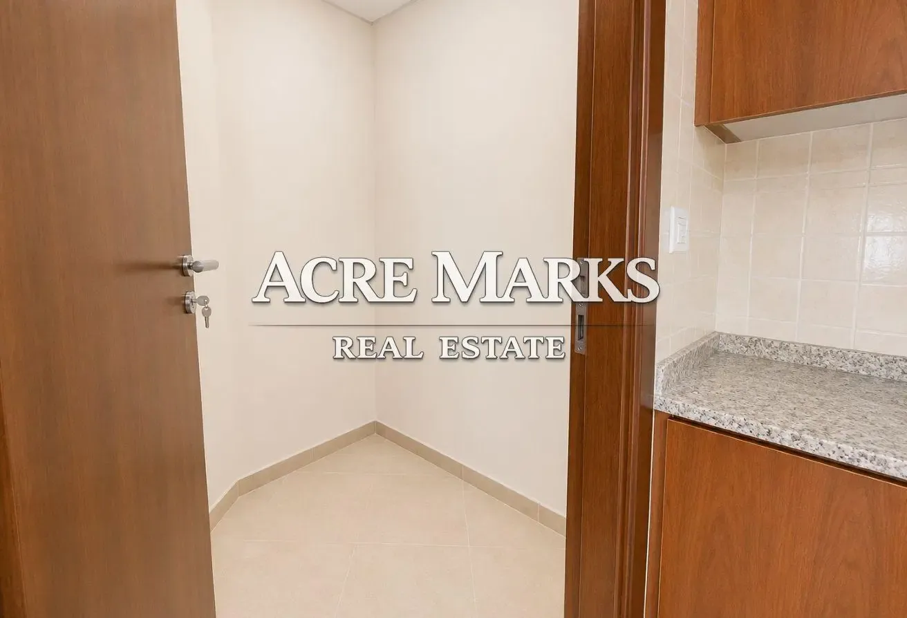 Mid Floor | Unfurnished | Ready to Move-in