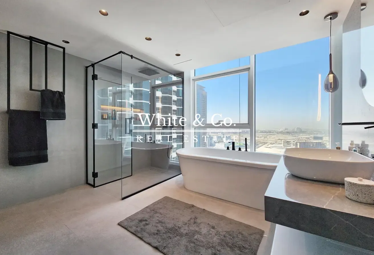 Fully Upgraded | High Floor Unit | VOT