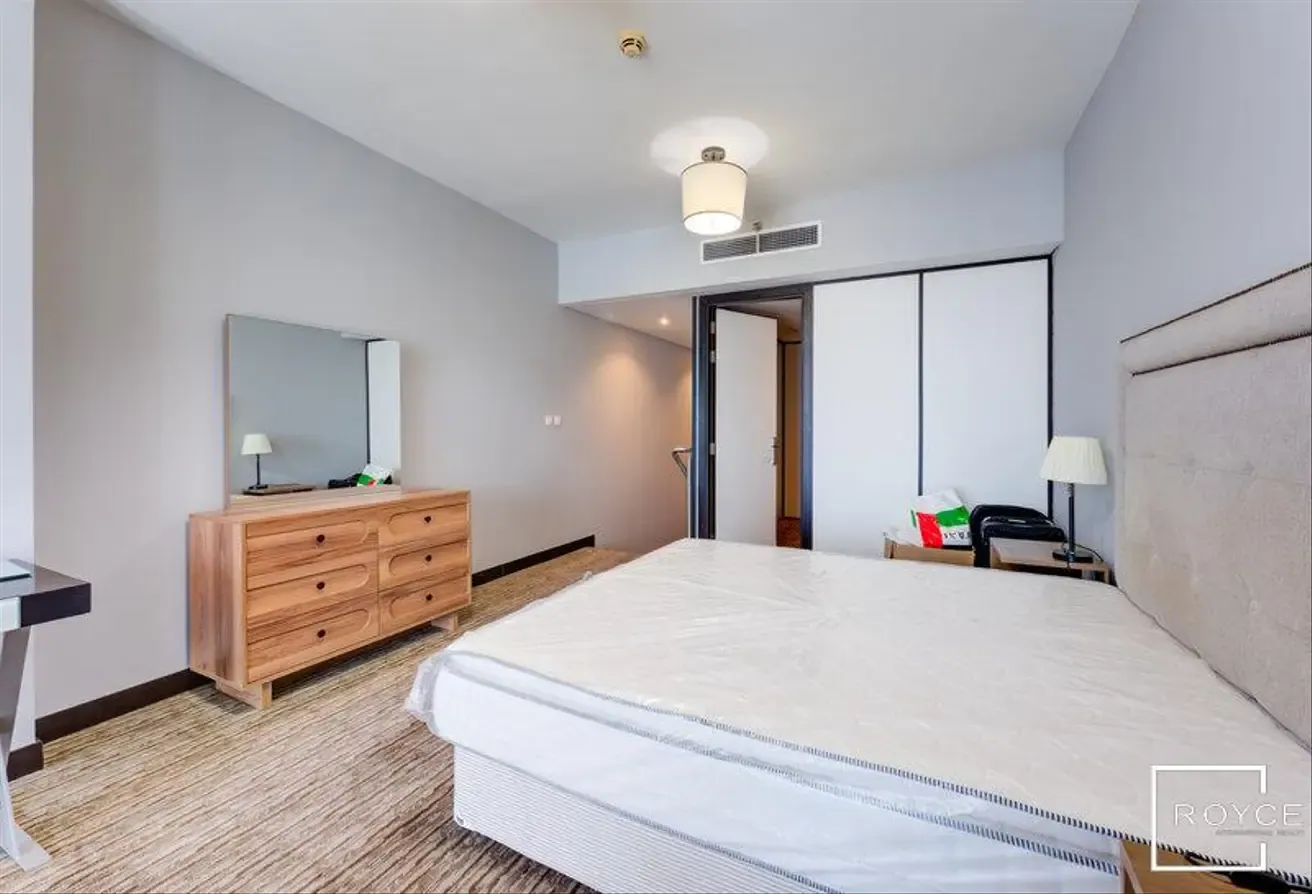 Skyline Views | Spacious 1BR | High Floor