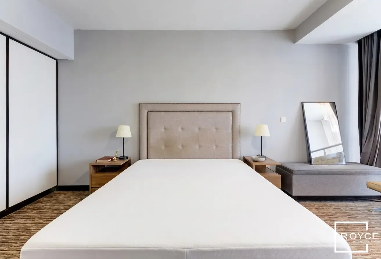Skyline Views | Spacious 1BR | High Floor