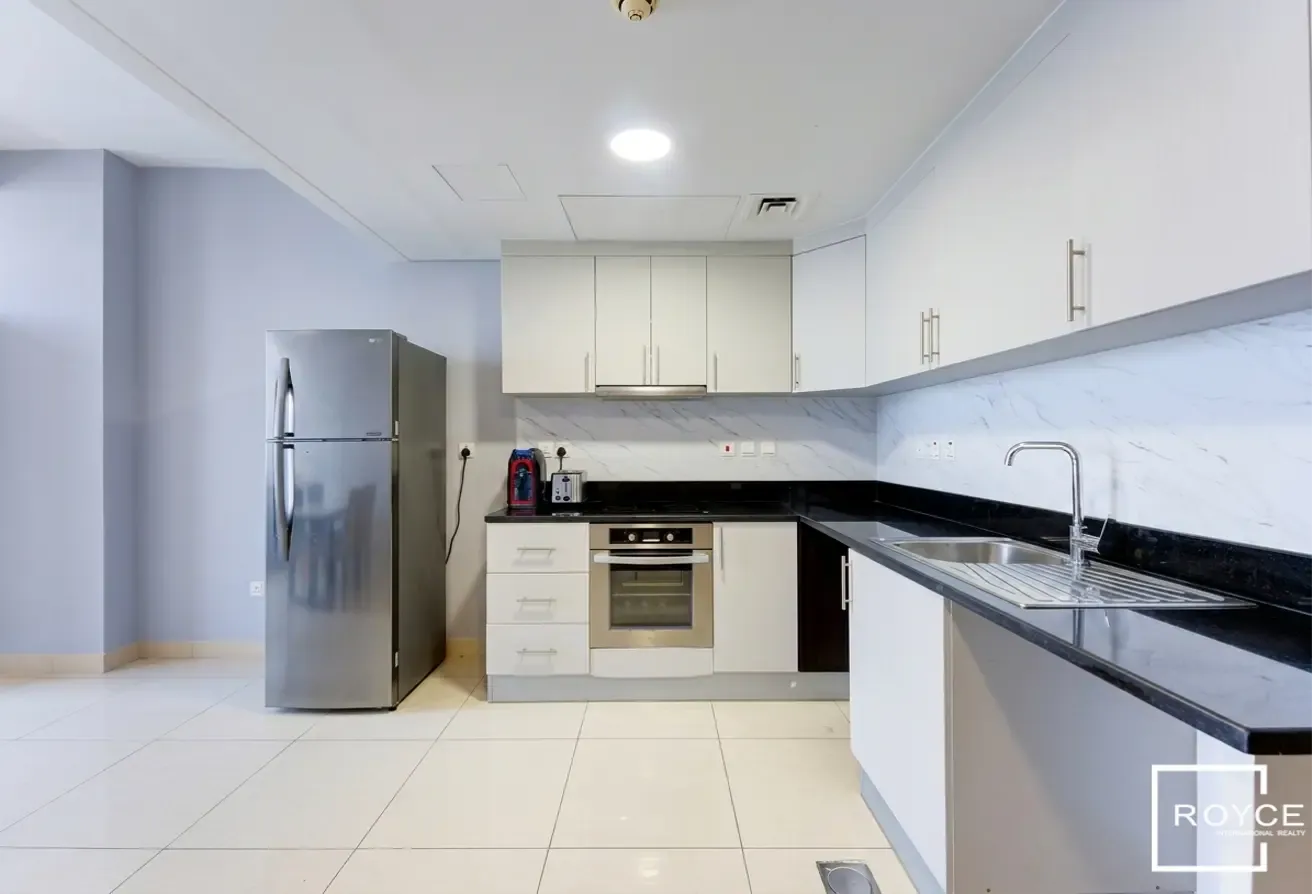 Skyline Views | Spacious 1BR | High Floor