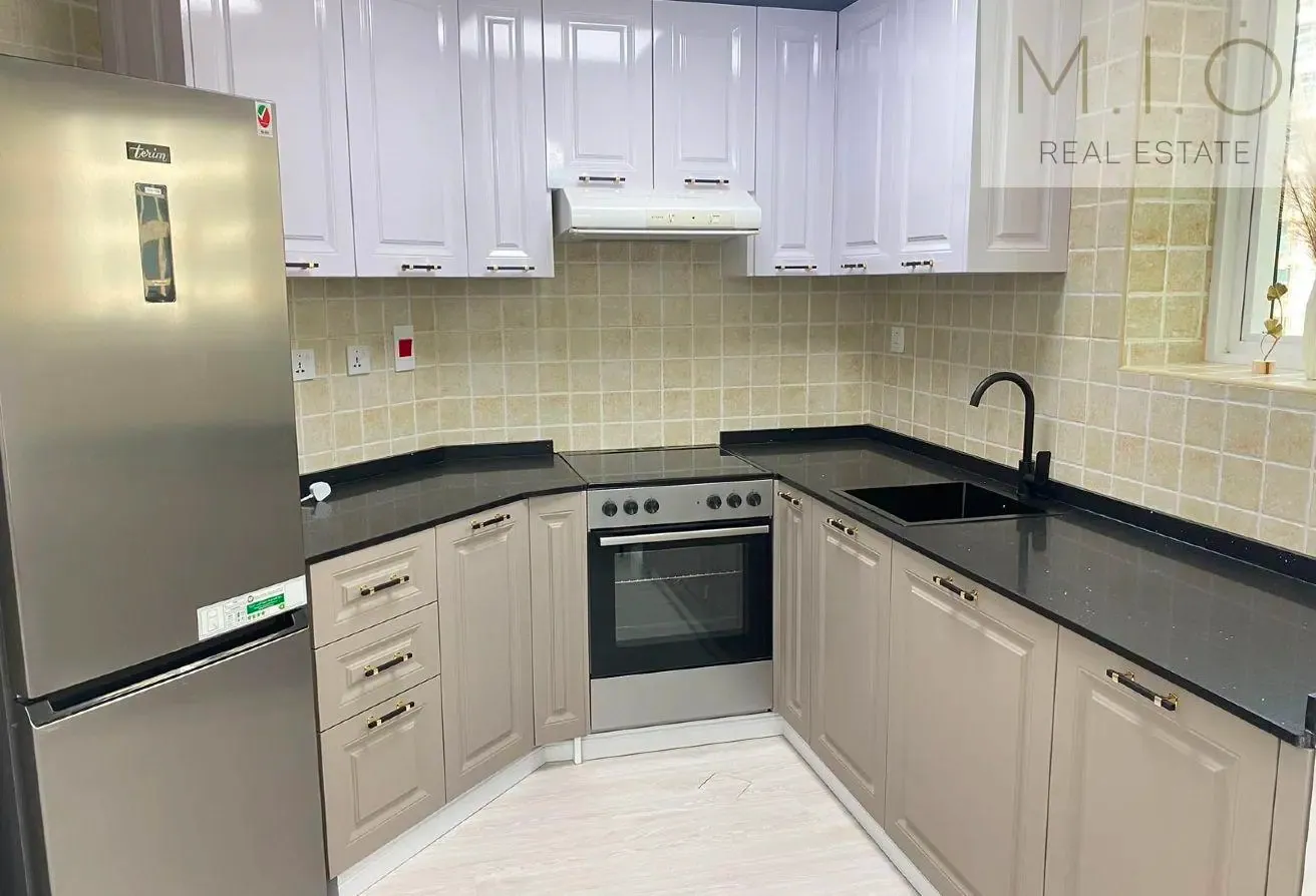 Upgraded Furnished 1 BR + Study Room| Premium unit