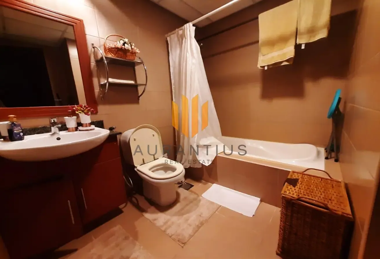 Lake View | Close to Metro | Fully Furnished