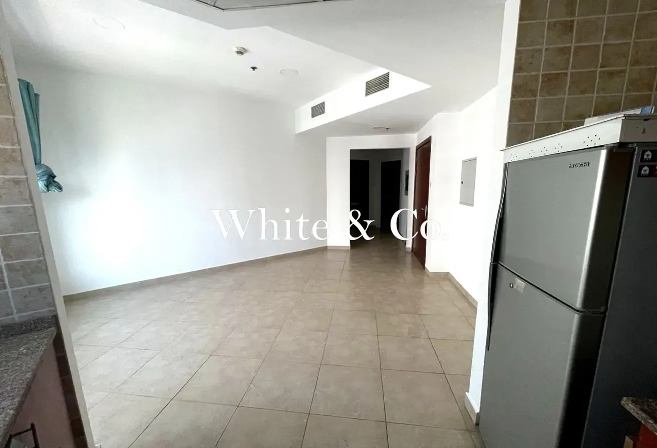 Vacant Unit | High Floor |  Lake Views