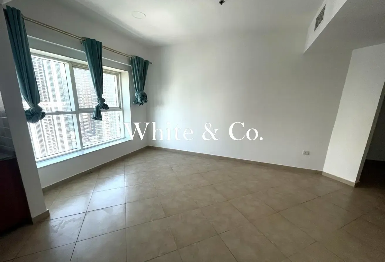 Vacant Unit | High Floor |  Lake Views