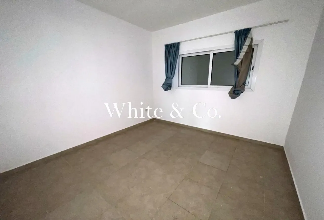 Vacant Unit | High Floor |  Lake Views