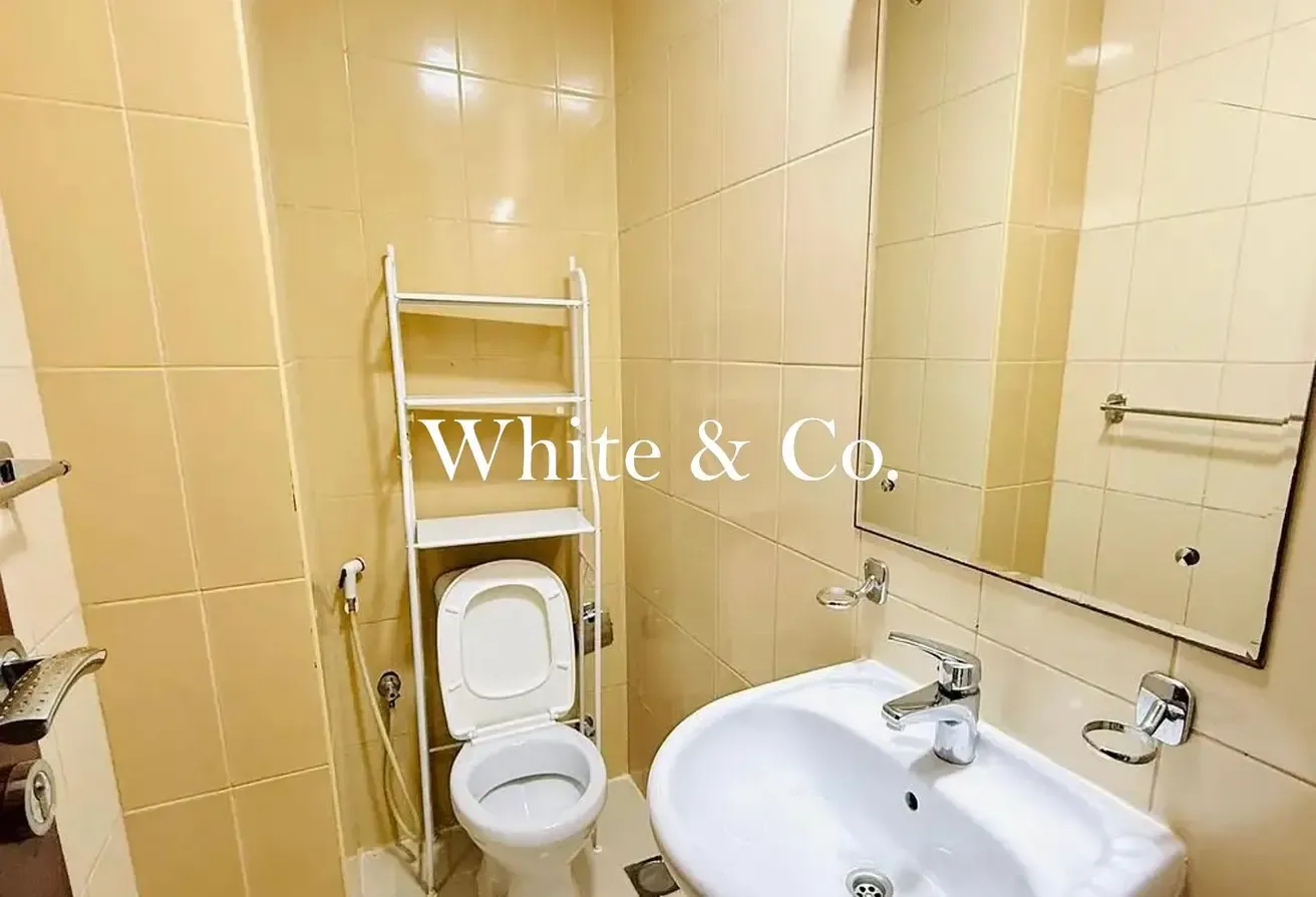 Vacant Unit | High Floor |  Lake Views