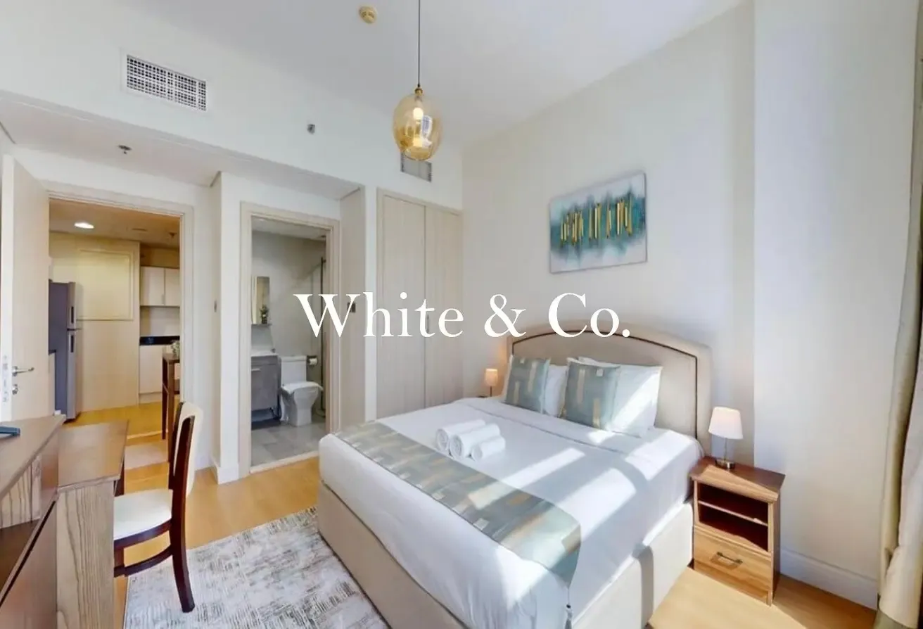 Upgraded | Fully Furnished | High Floor