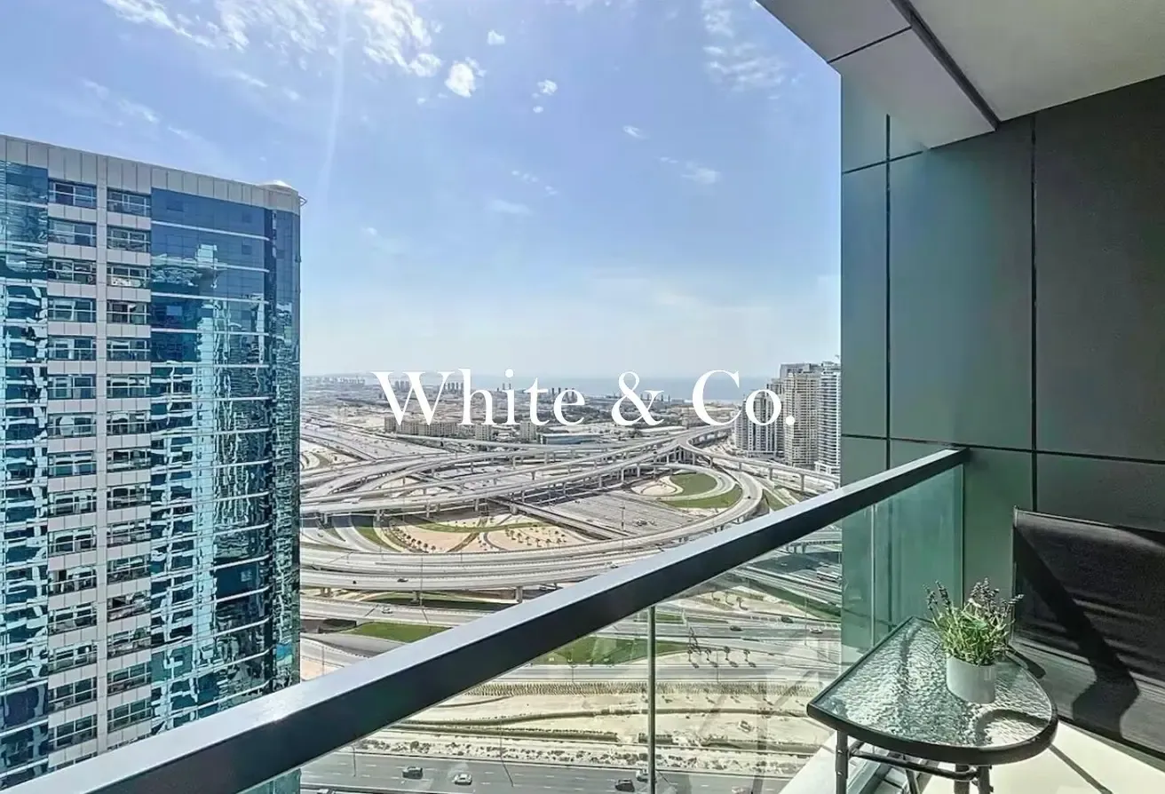 Upgraded | Fully Furnished | High Floor