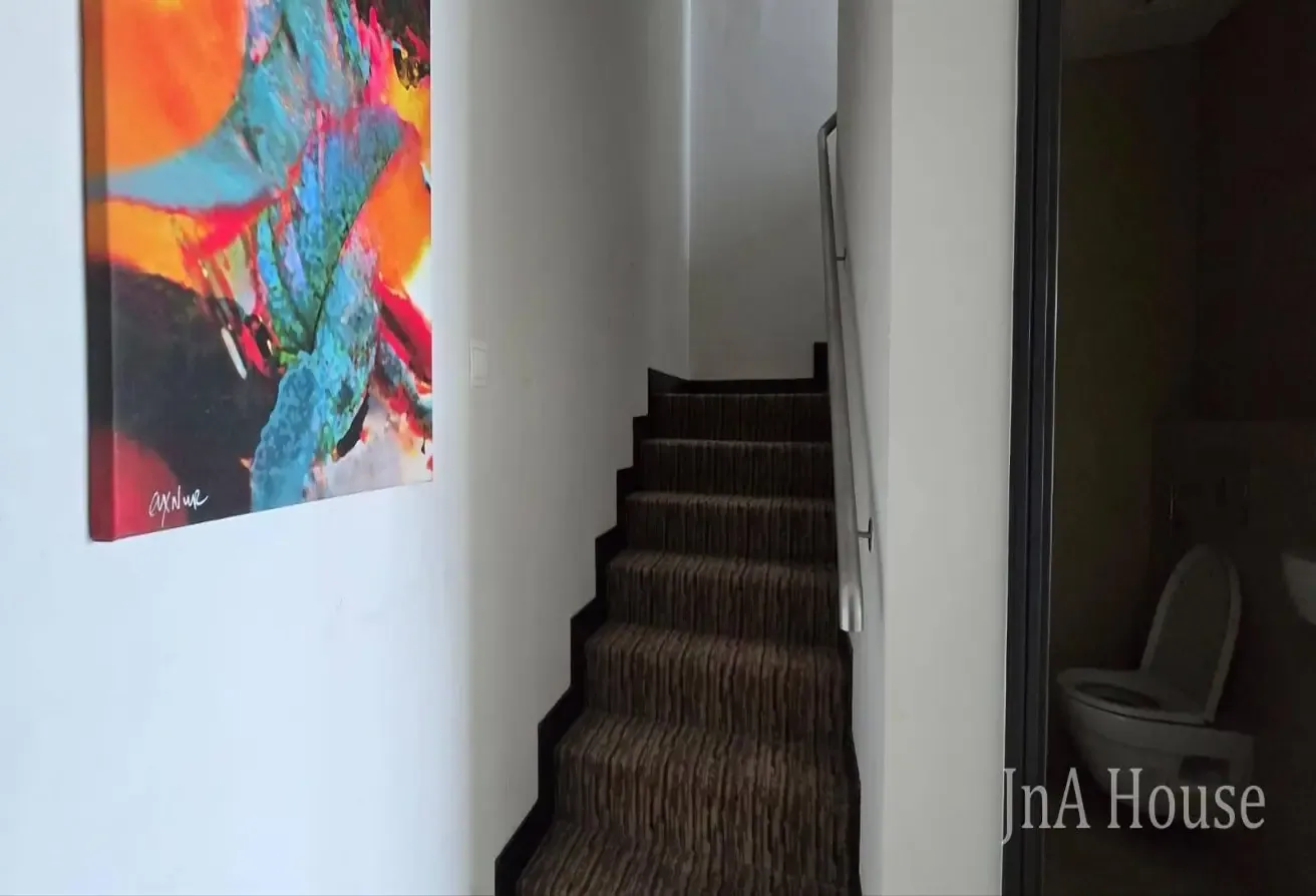 HIGH FLOOR|DUPLEX|VACANT|MOTIVATED SELLER