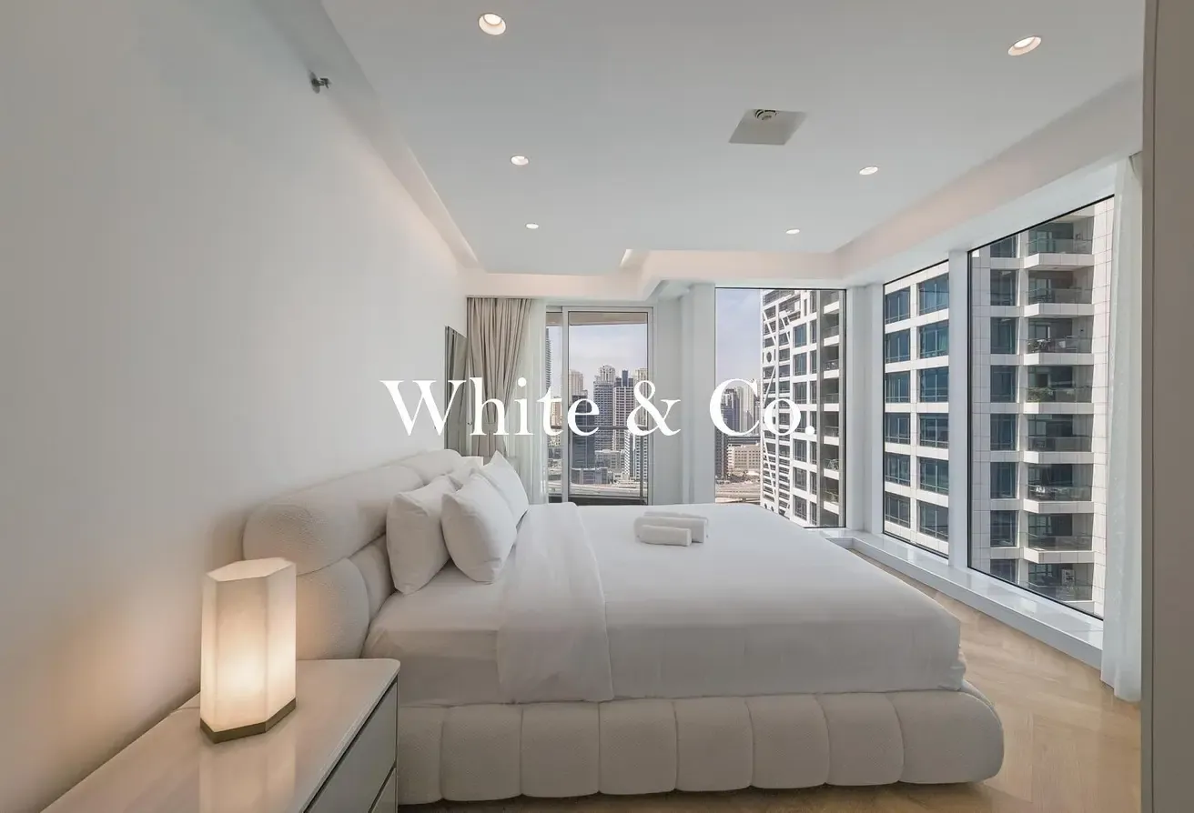 Fully Upgraded | Lake View | Tenanted