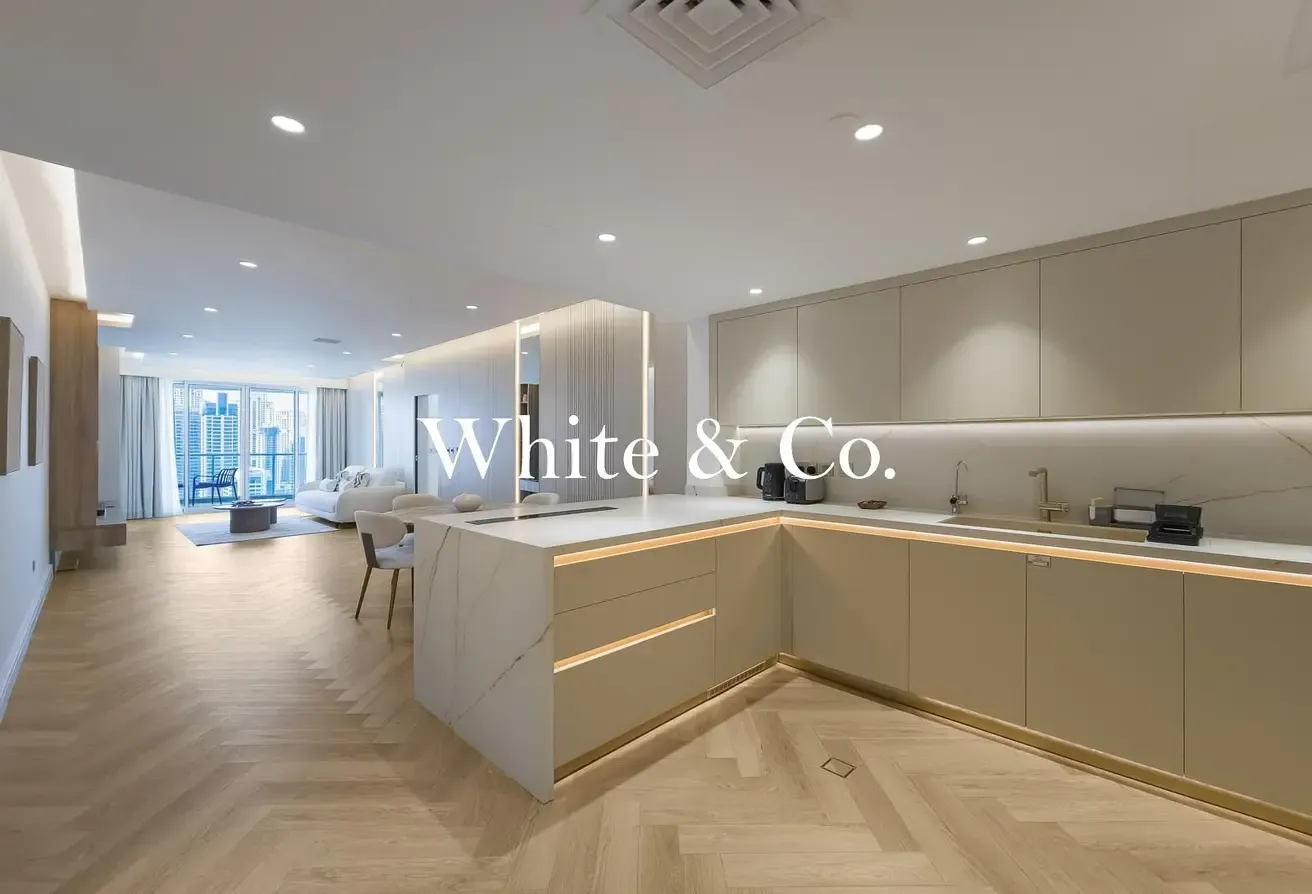 Fully Upgraded | Lake View | Tenanted