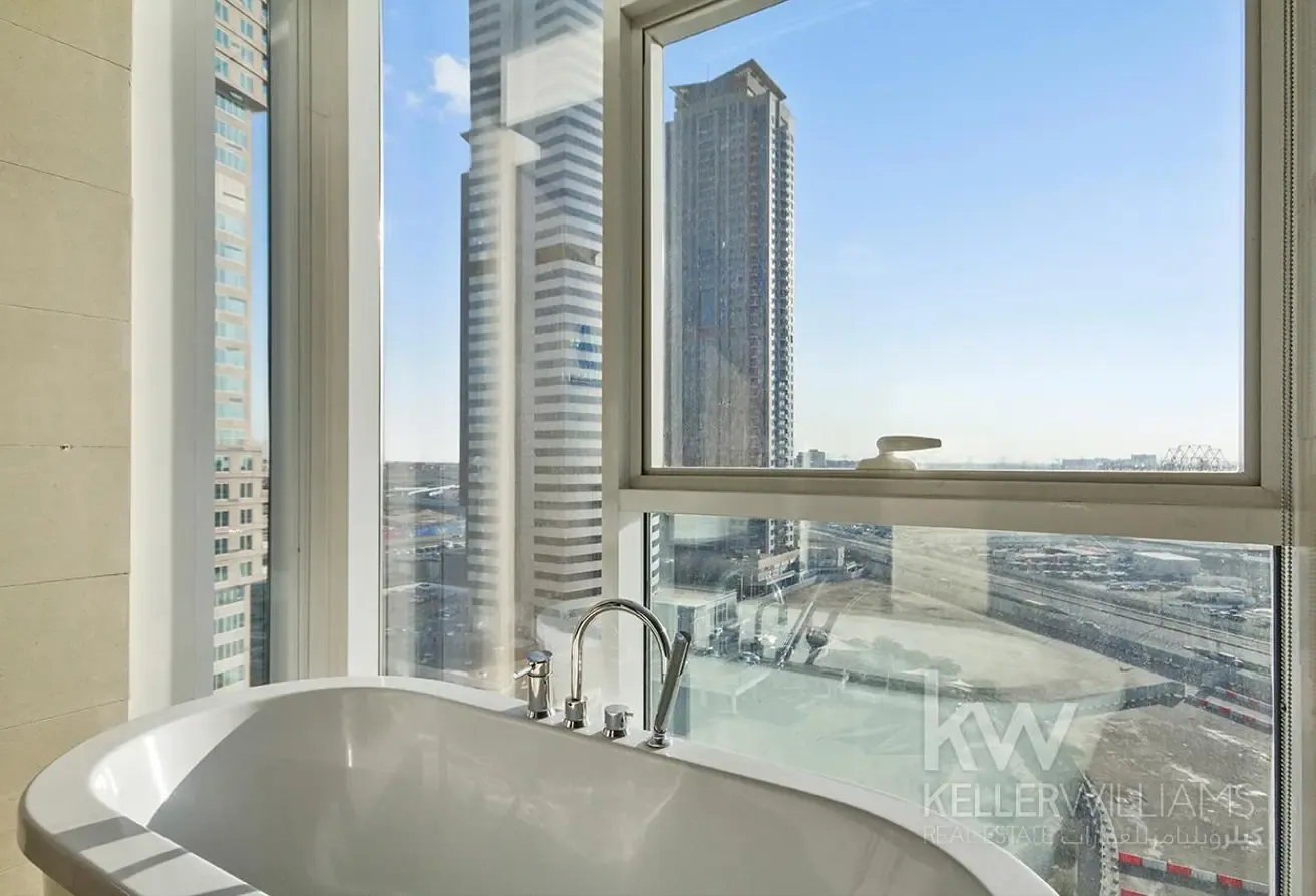 Panoramic windows | Cornet unit | Vacant