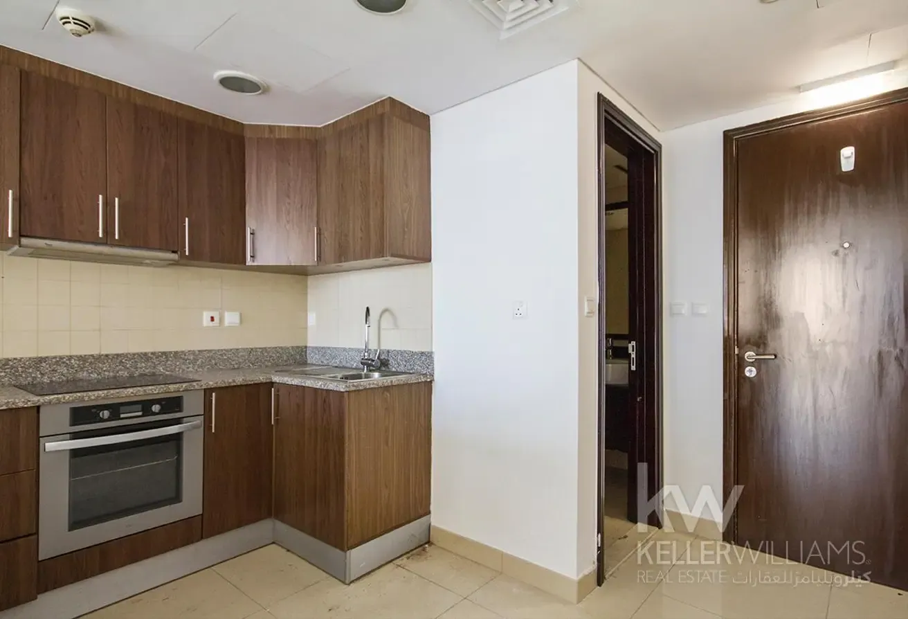Panoramic windows | Cornet unit | Vacant