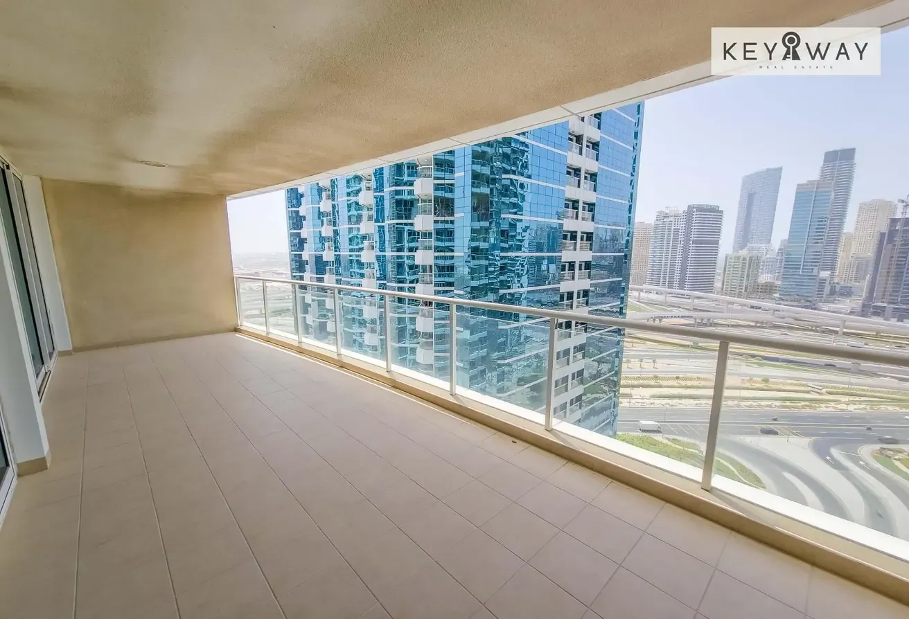 Spacious 1-Bedroom | Huge Balcony | Mid Floor