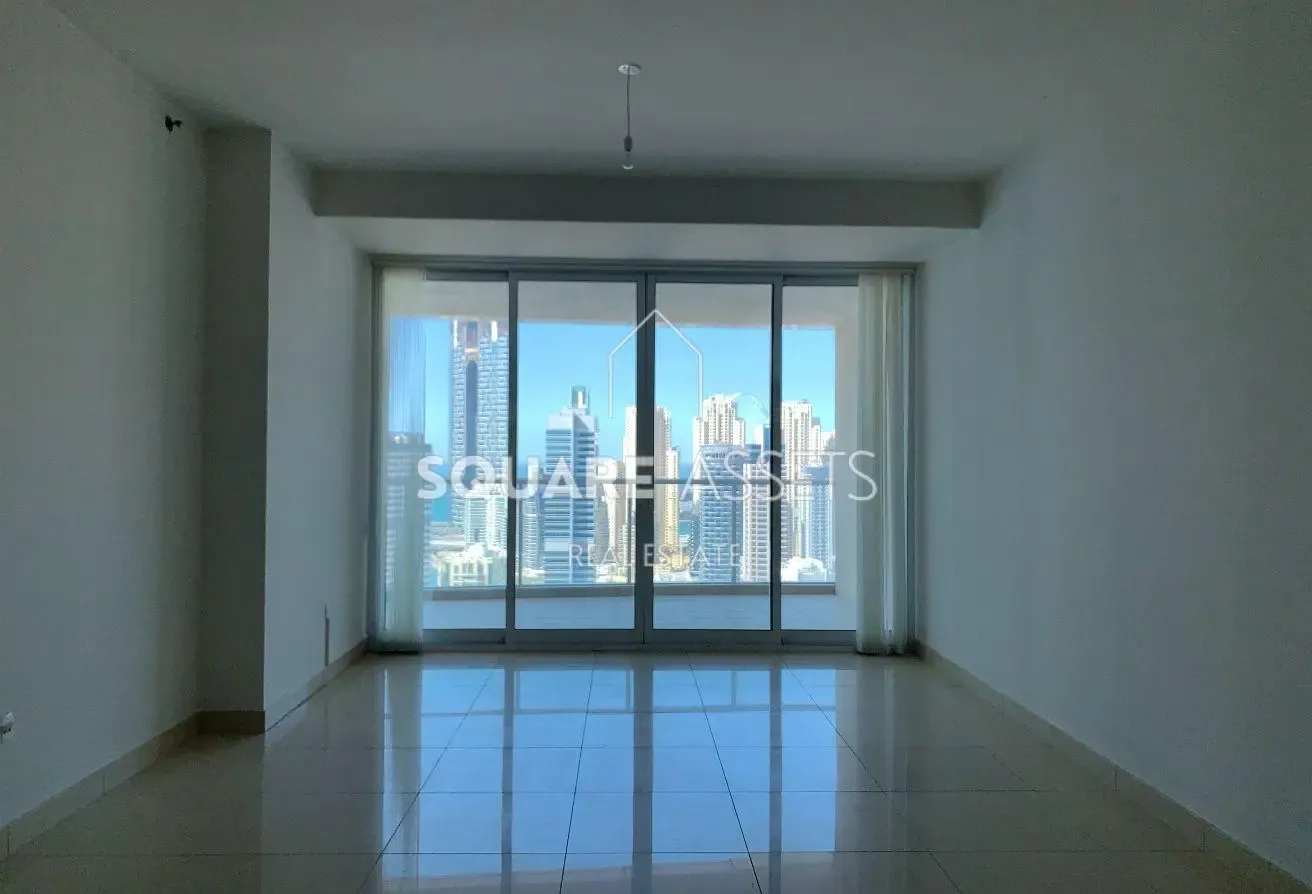 Spacious 1 Bedroom | Lake & Marina Skyline View