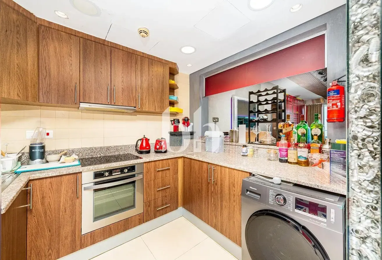 1BR Furnished | Lagoon View | Mid Floor
