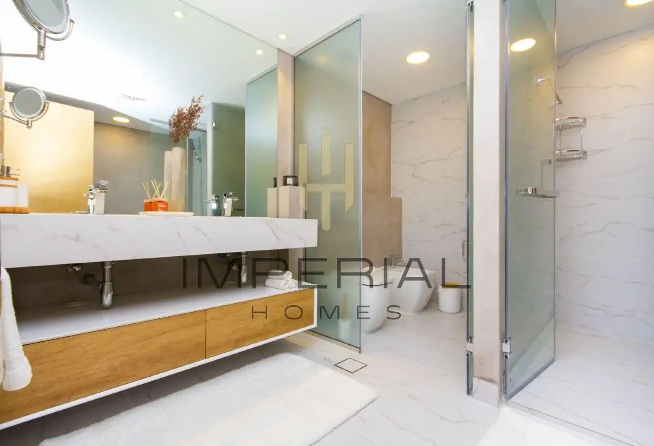 Lavish Furnished | 1 Bed |1100sqft | @120k