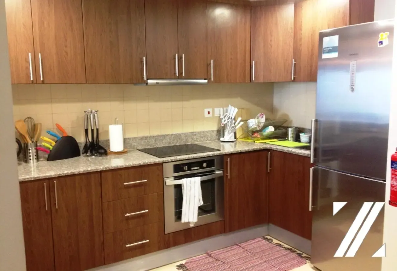 Spacious 1 BR I High Floor I Prime Location