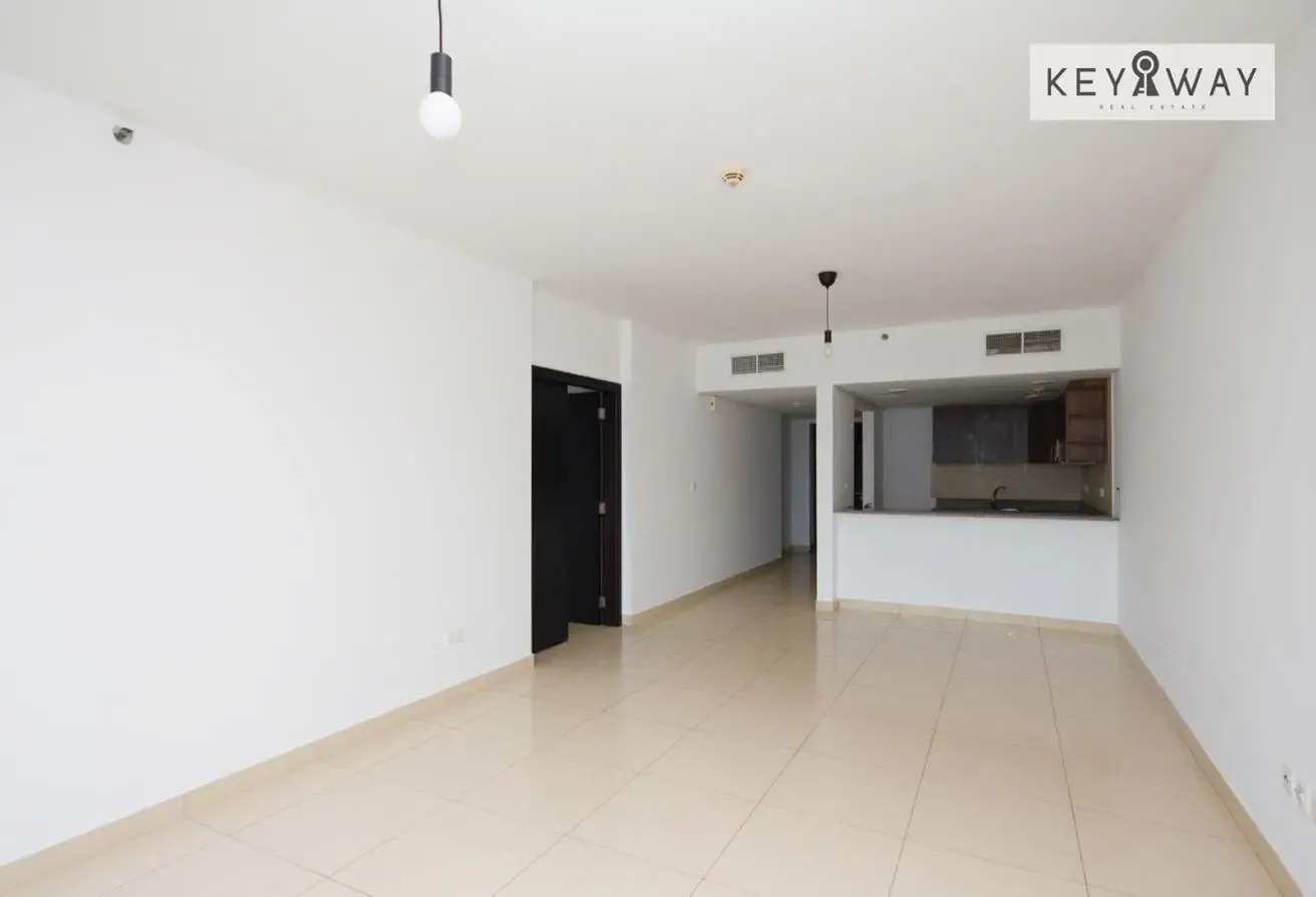 Spacious 1-Bedroom | Huge balcony | Mid floor