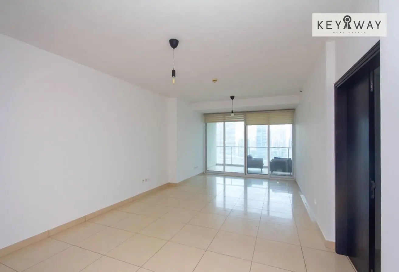 Spacious 1-Bedroom | Huge balcony | Mid floor