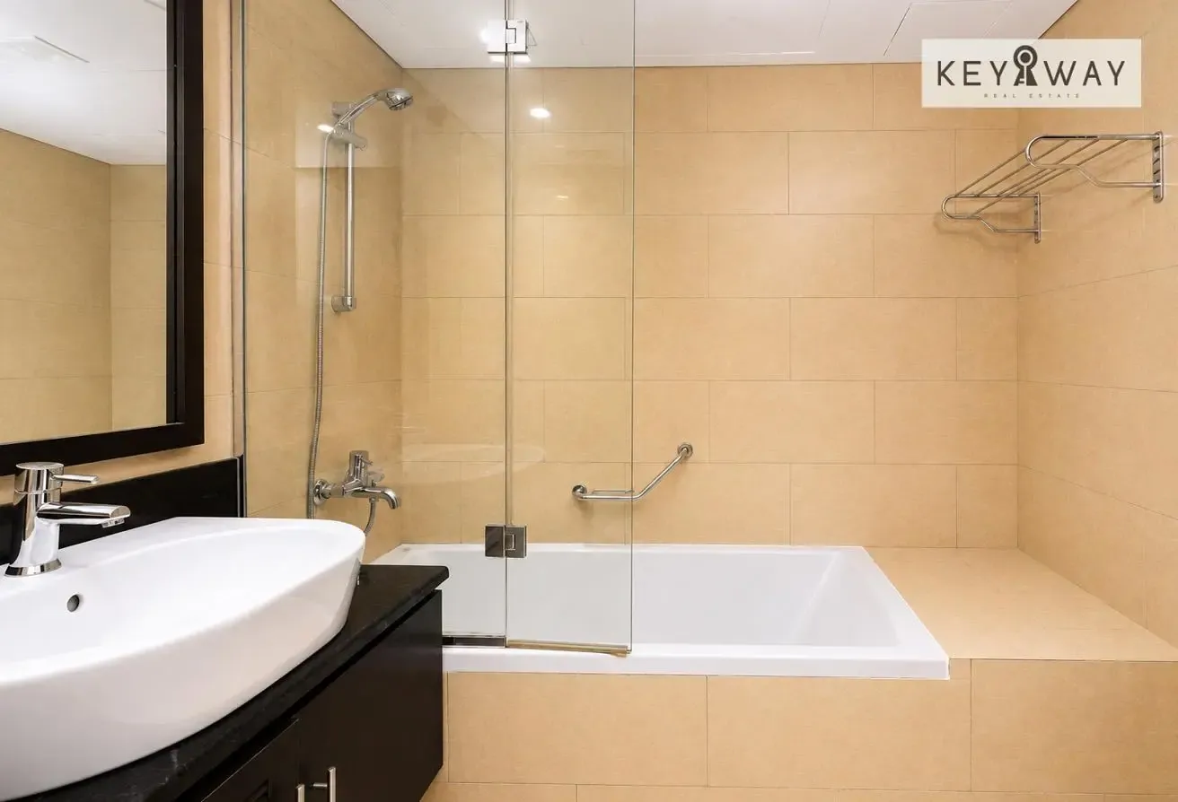 Modern Studio | Large Studio | Prime Location