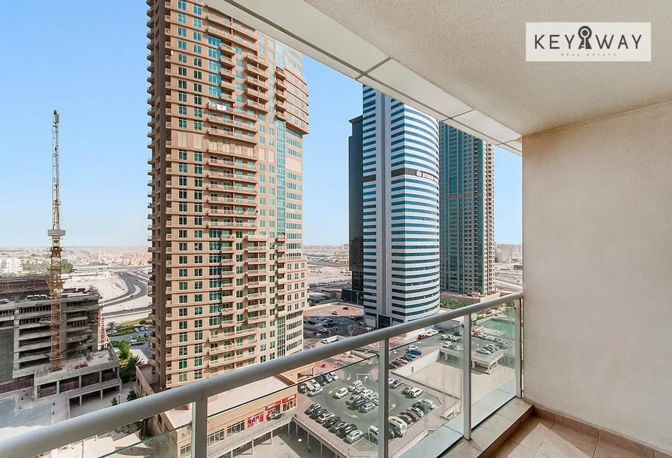 Modern Studio | Large Studio | Prime Location