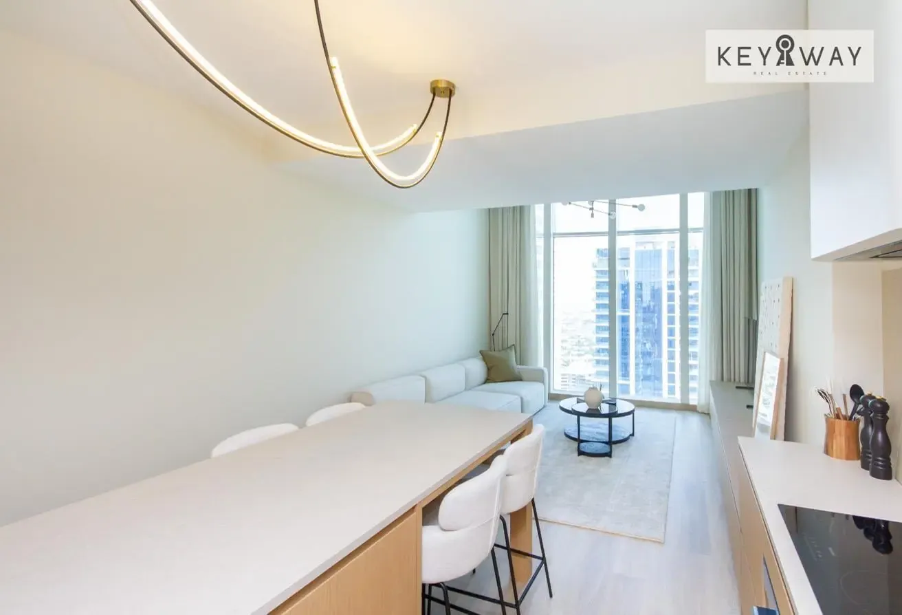 Fully upgraded | Ready to move in | Huge loft