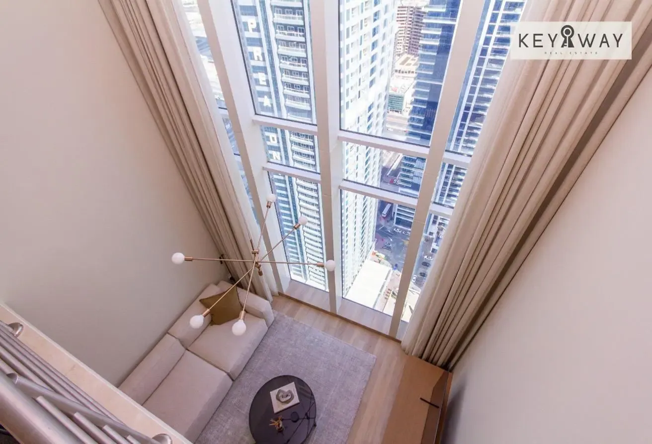 Fully upgraded | Ready to move in | Huge loft