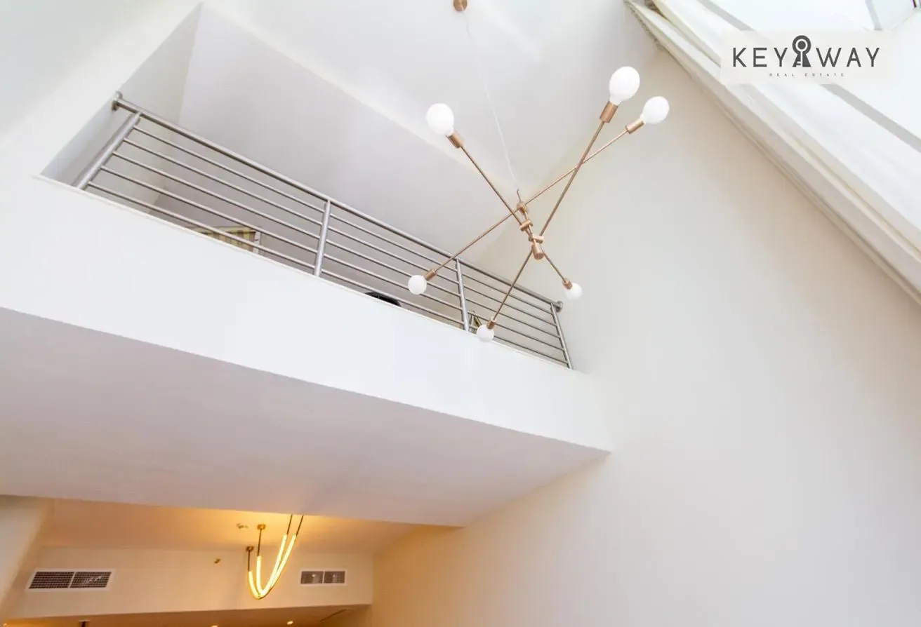 Fully upgraded | Ready to move in | Huge loft