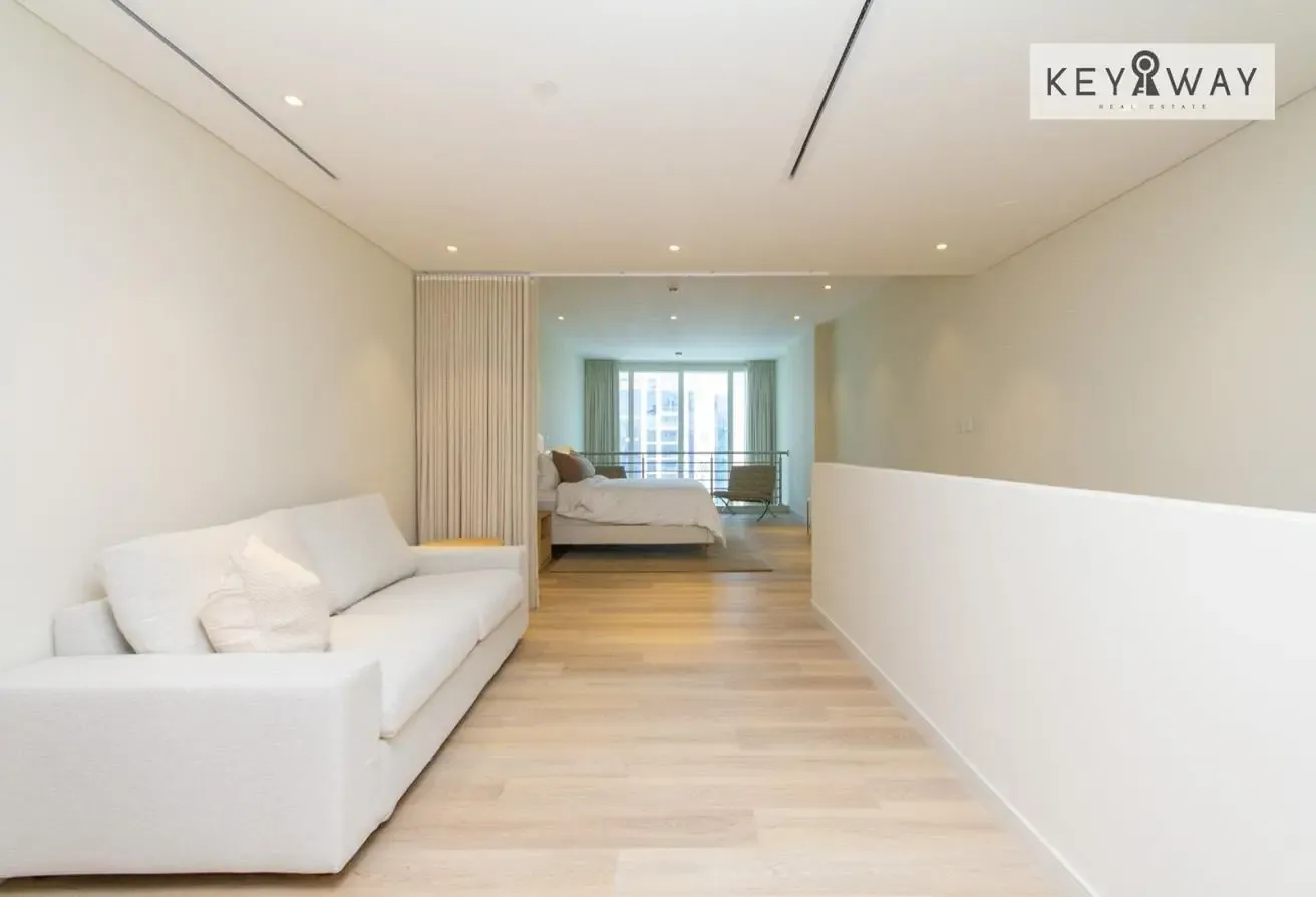 Fully upgraded | Ready to move in | Huge loft