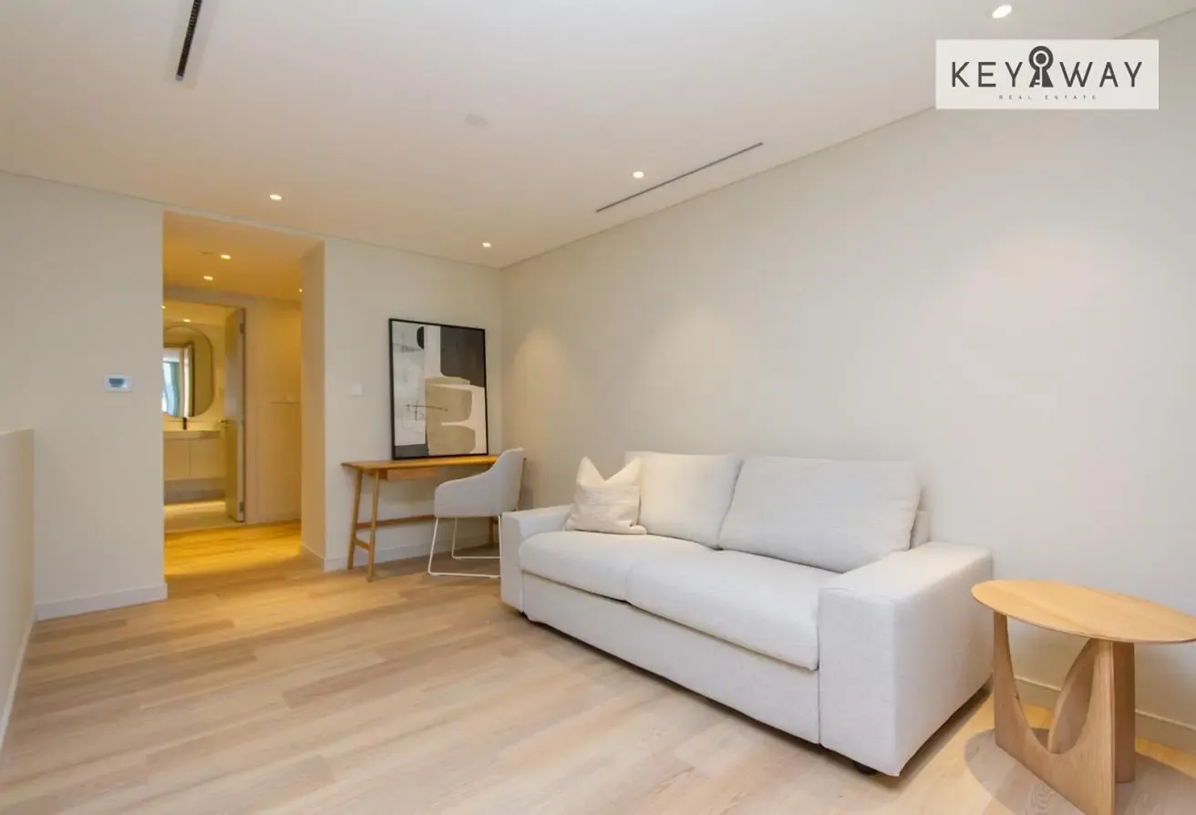 Fully upgraded | Ready to move in | Huge loft
