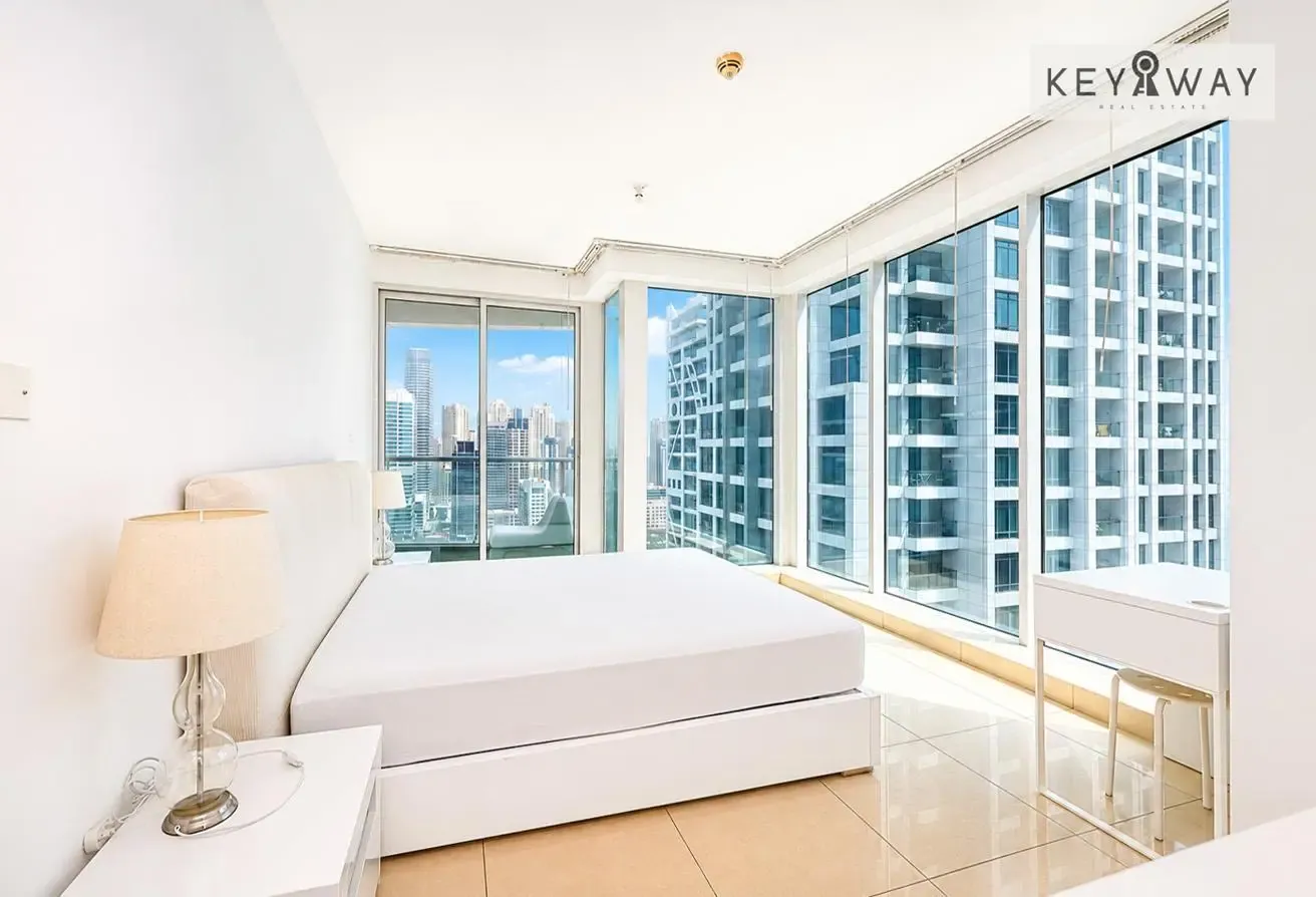 Lake View | Rare Corner Unit | Ready to Move In