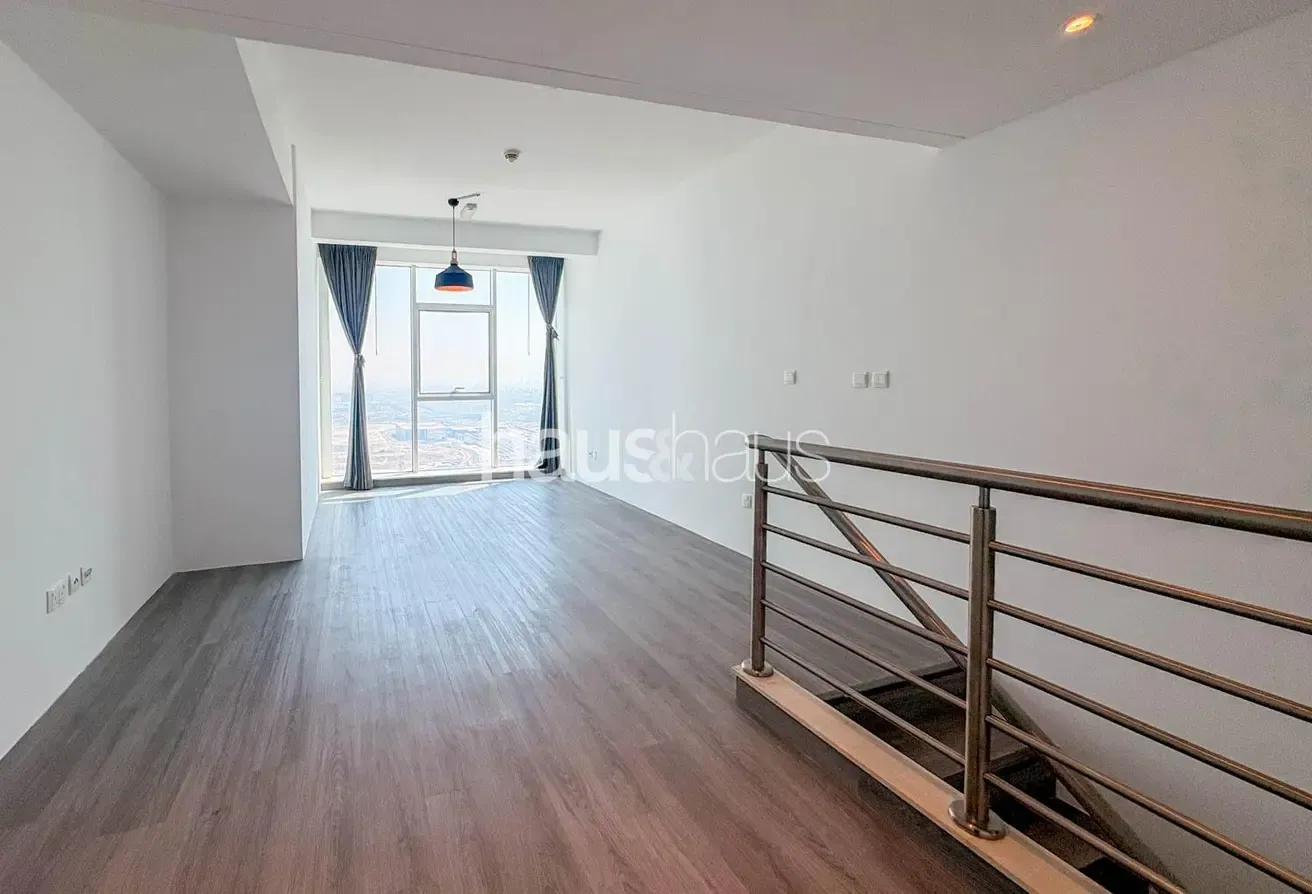 Unfurnished | High floor | Duplex | Available Now