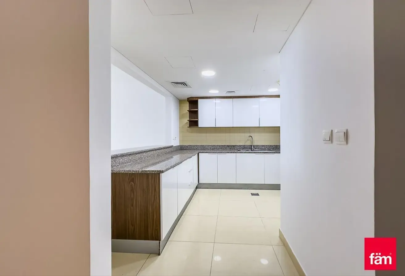 Fantastic Views / Available Sept 2026 / High Floor