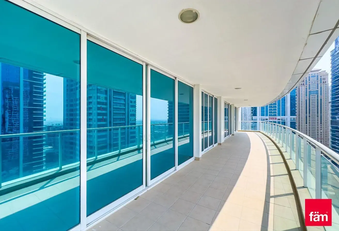Fantastic Views / Available Sept 2026 / High Floor