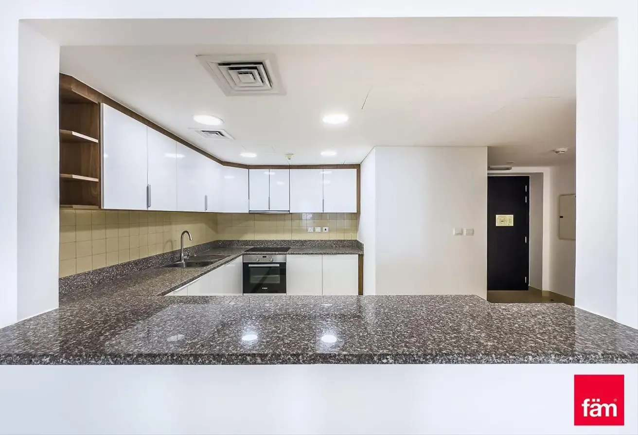 Fantastic Views / Available Sept 2026 / High Floor